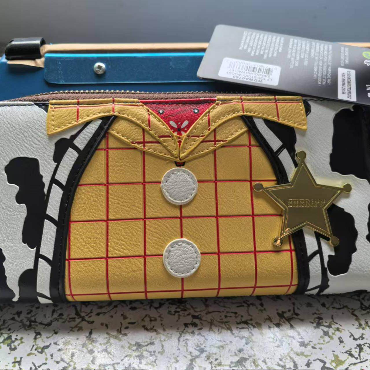 В наличии: Кошелек Loungefly в – обзор и цена Travel Accessories Shops